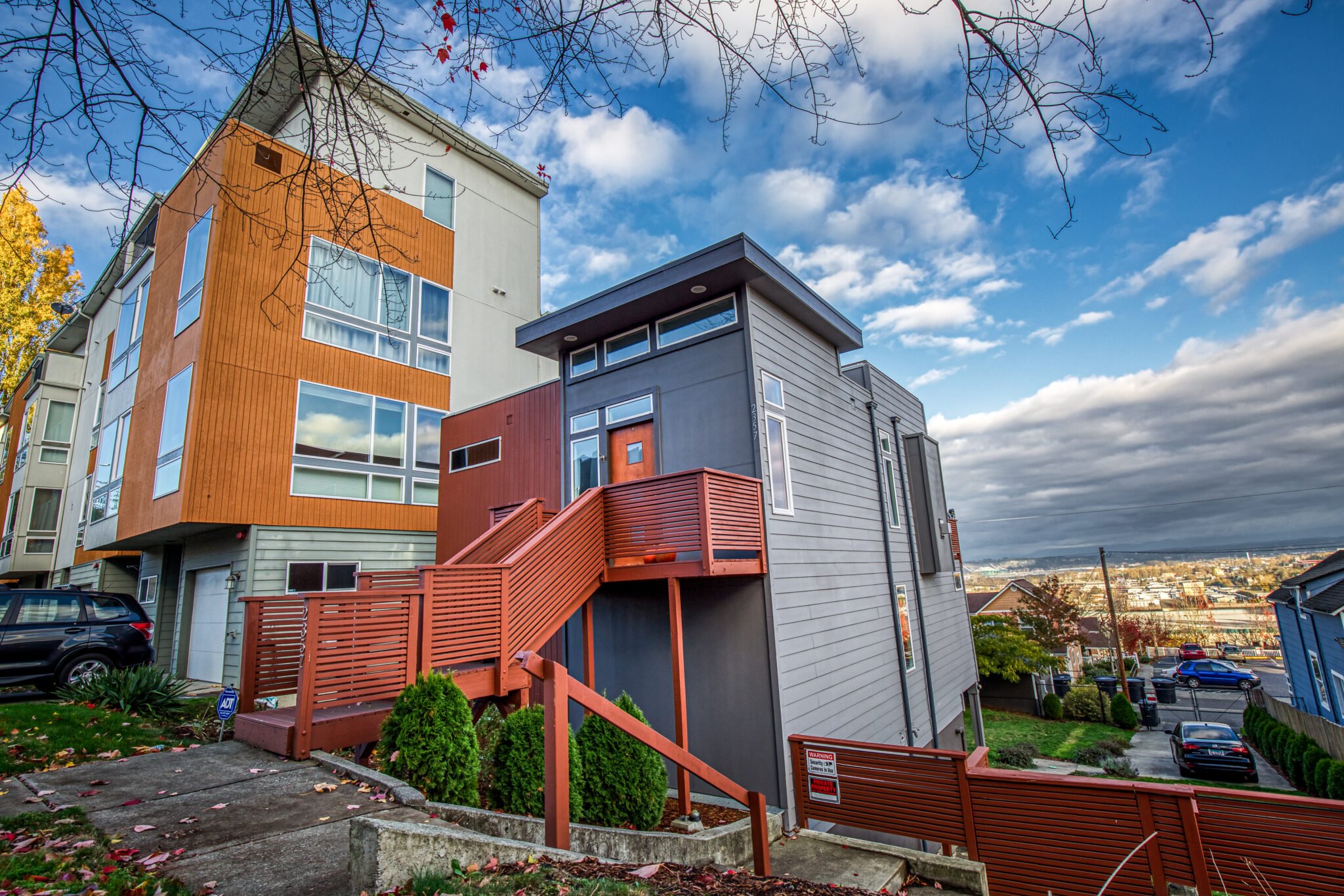 hillside neighborhood downtown wa Move to