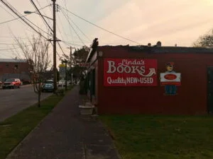 Linda's Books Sign Fern Hill Tacoma