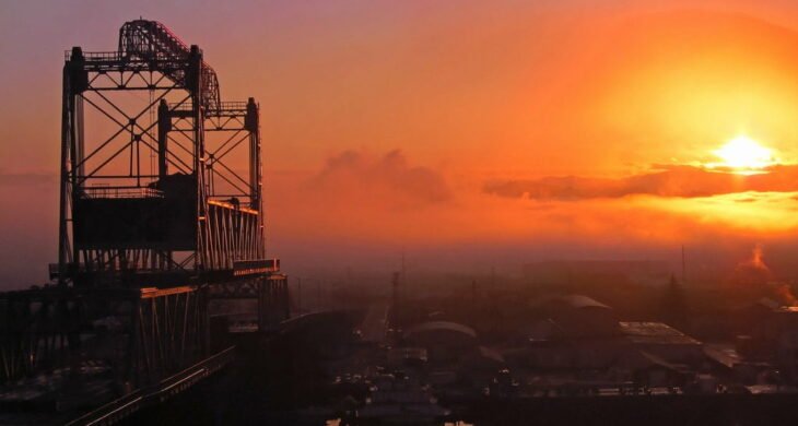 murrey morgan bridge at sunset