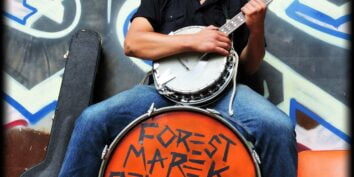 forest marek beutel with banjo