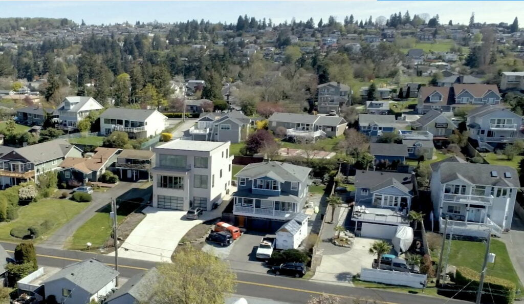 houses in browns point wa