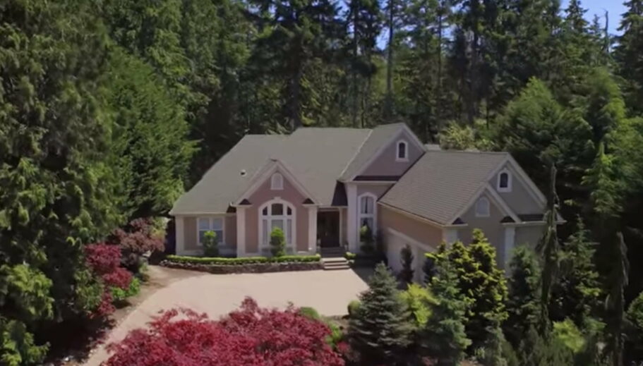 luxury home in gig harbor north