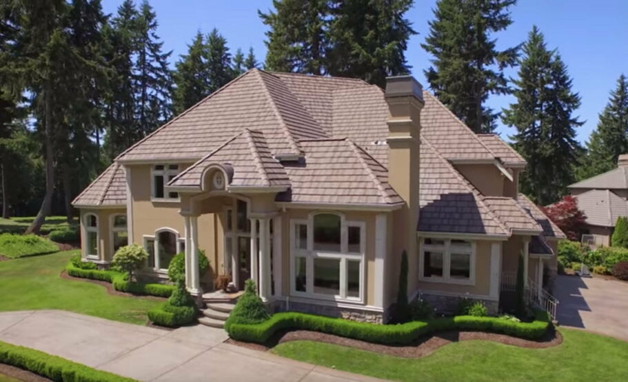 house in gig harbor gated community